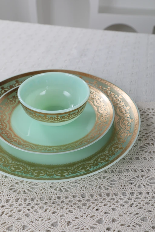 Jointion Jade dinnerware