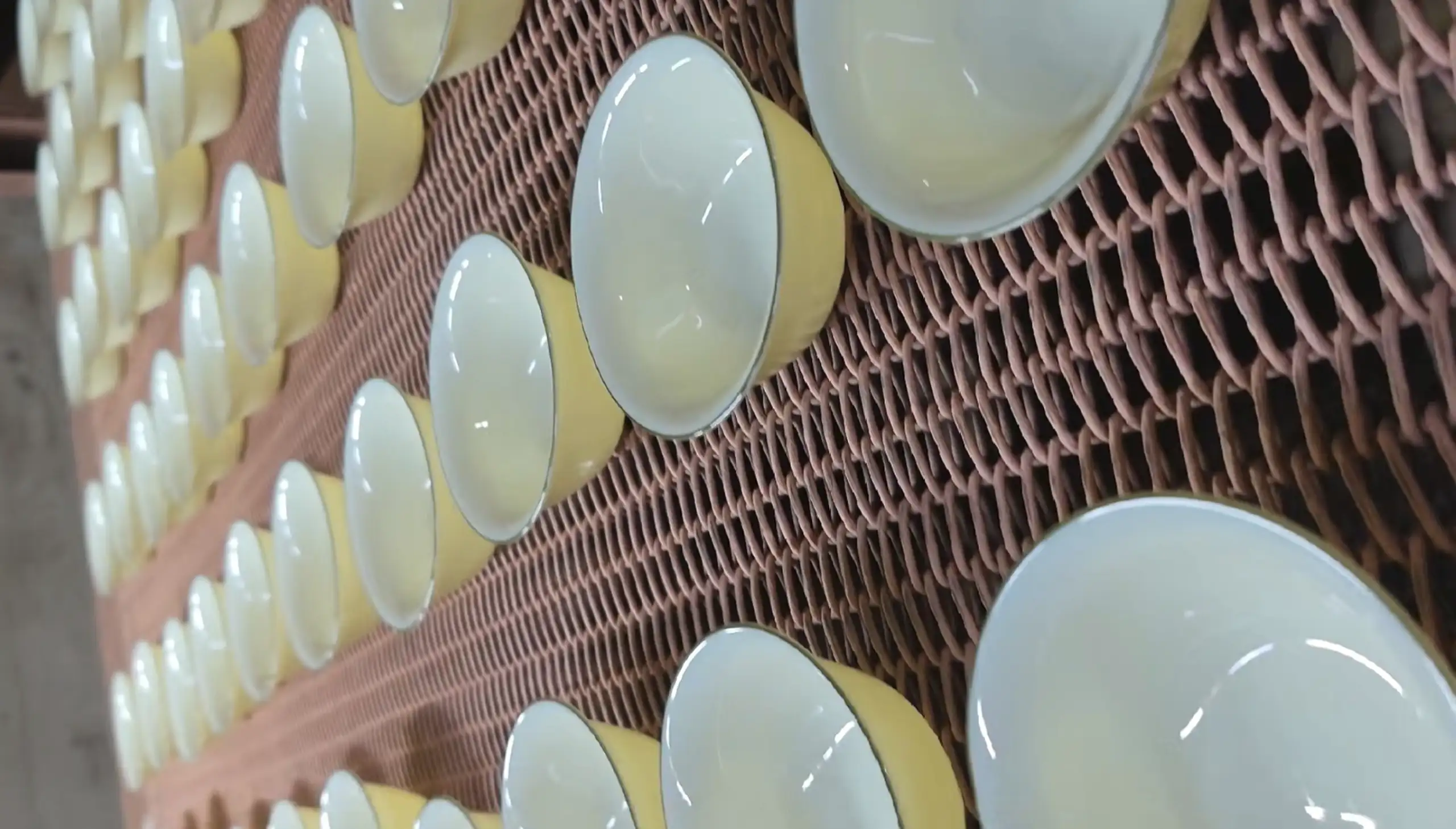 bulk order jade glass dinnerwares from Jointion