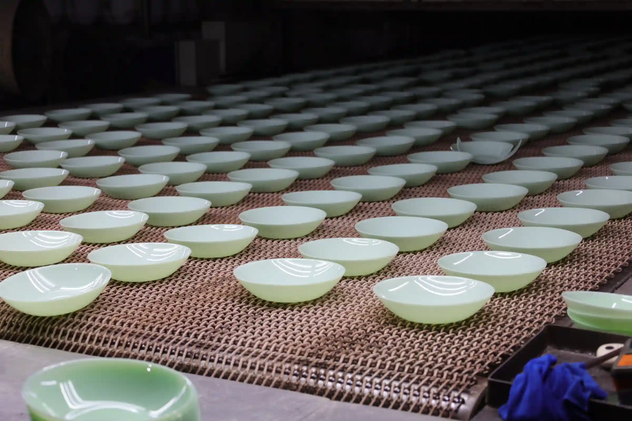 Jointion opal glass tableware factory