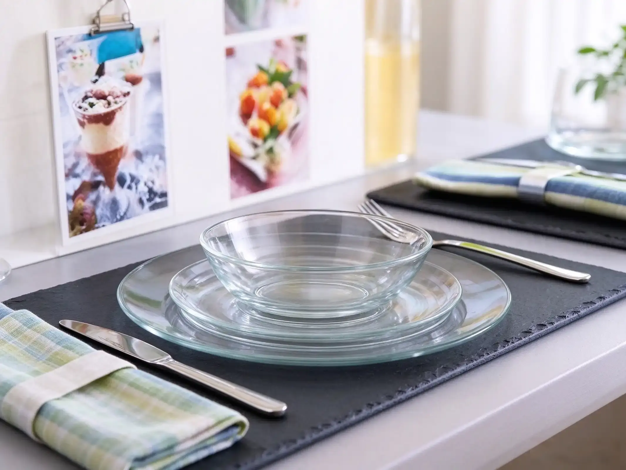 clear glass dinnerware